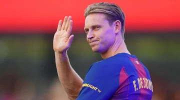 برشلونة يعزز استقراره الرياضي بتمديد عقد دي يونغ حتى 2029
